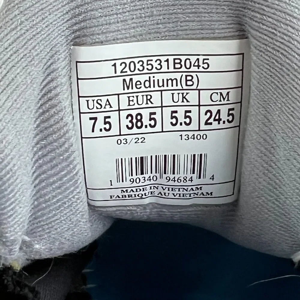 Womens Brooks Adrenaline GTS 22 Gray Athletic Running Shoes‎ Sneakers Size 7.5 B